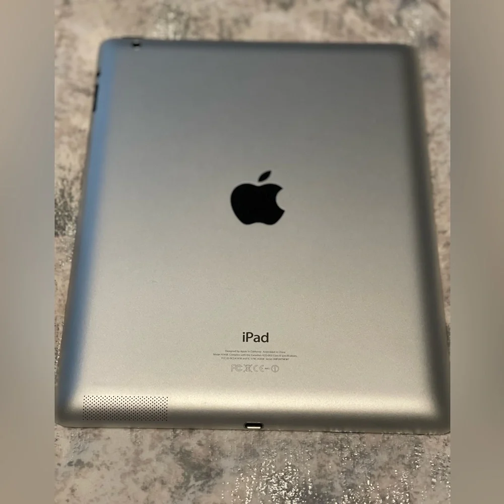 Apple IPad 4th Generation 64 GB